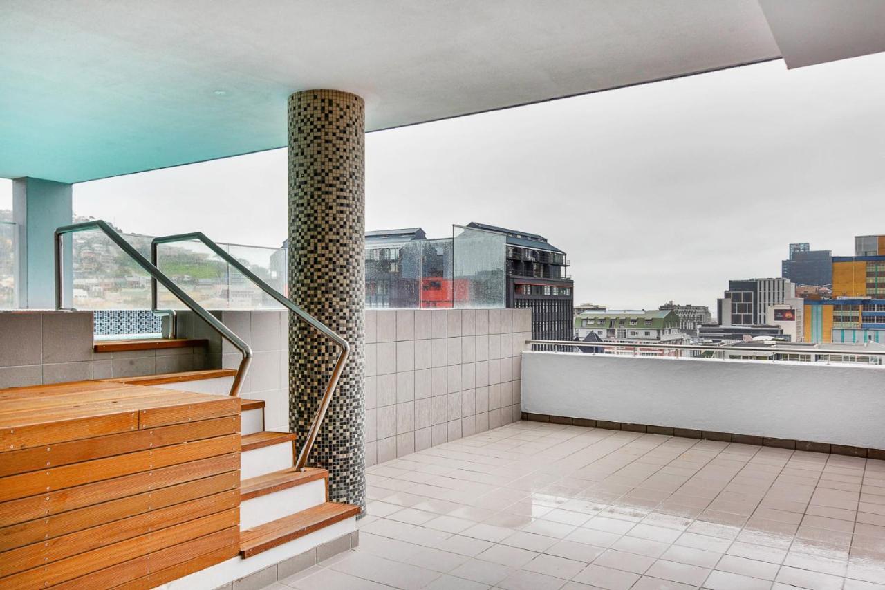 Backup-Powered Colourfull City Balcony Apartment Cidade Do Cabo Exterior foto