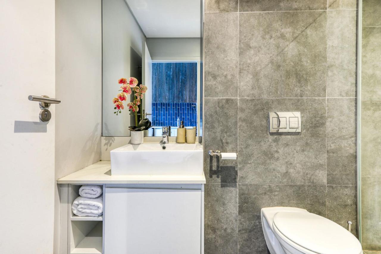 Backup-Powered Colourfull City Balcony Apartment Cidade Do Cabo Exterior foto